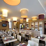 L'aragon A 50m De La Cite De ホテル 3*