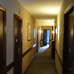 L'aragon A 50m De La Cite De ホテル 3*