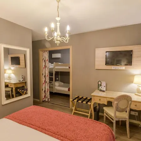 Hotel L'aragon A 50m De La Cite De 3*