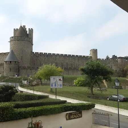 L'aragon A 50m De La Cite De 카르카손
