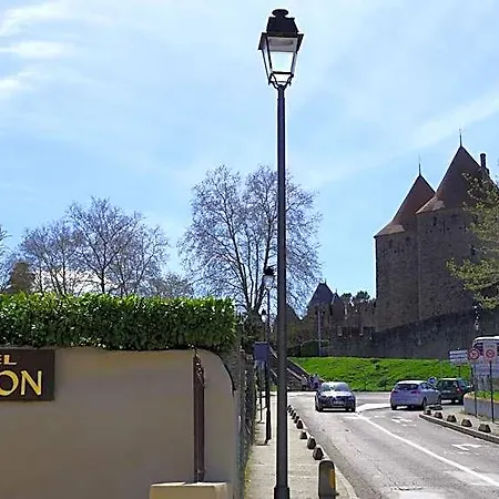 Hotel L'aragon A 50m De La Cite De 3*