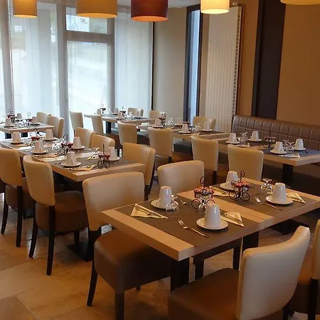 L'aragon Hotel