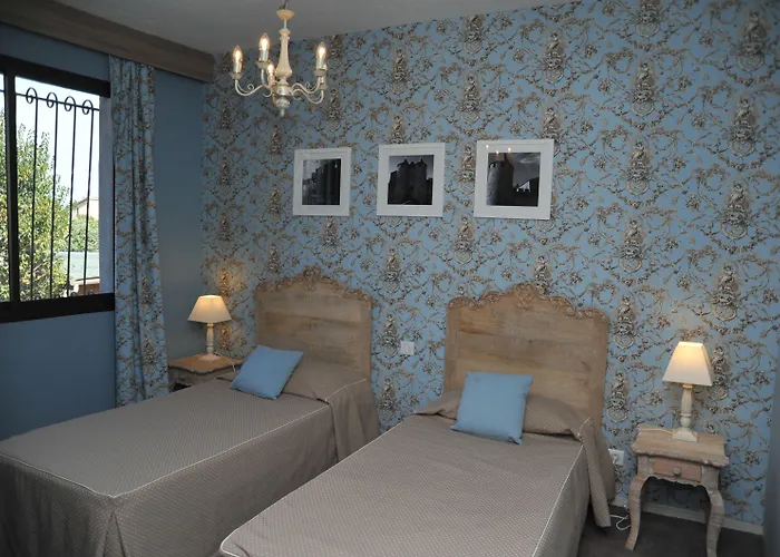 オテル アラゴン ホテル カルカソンヌ